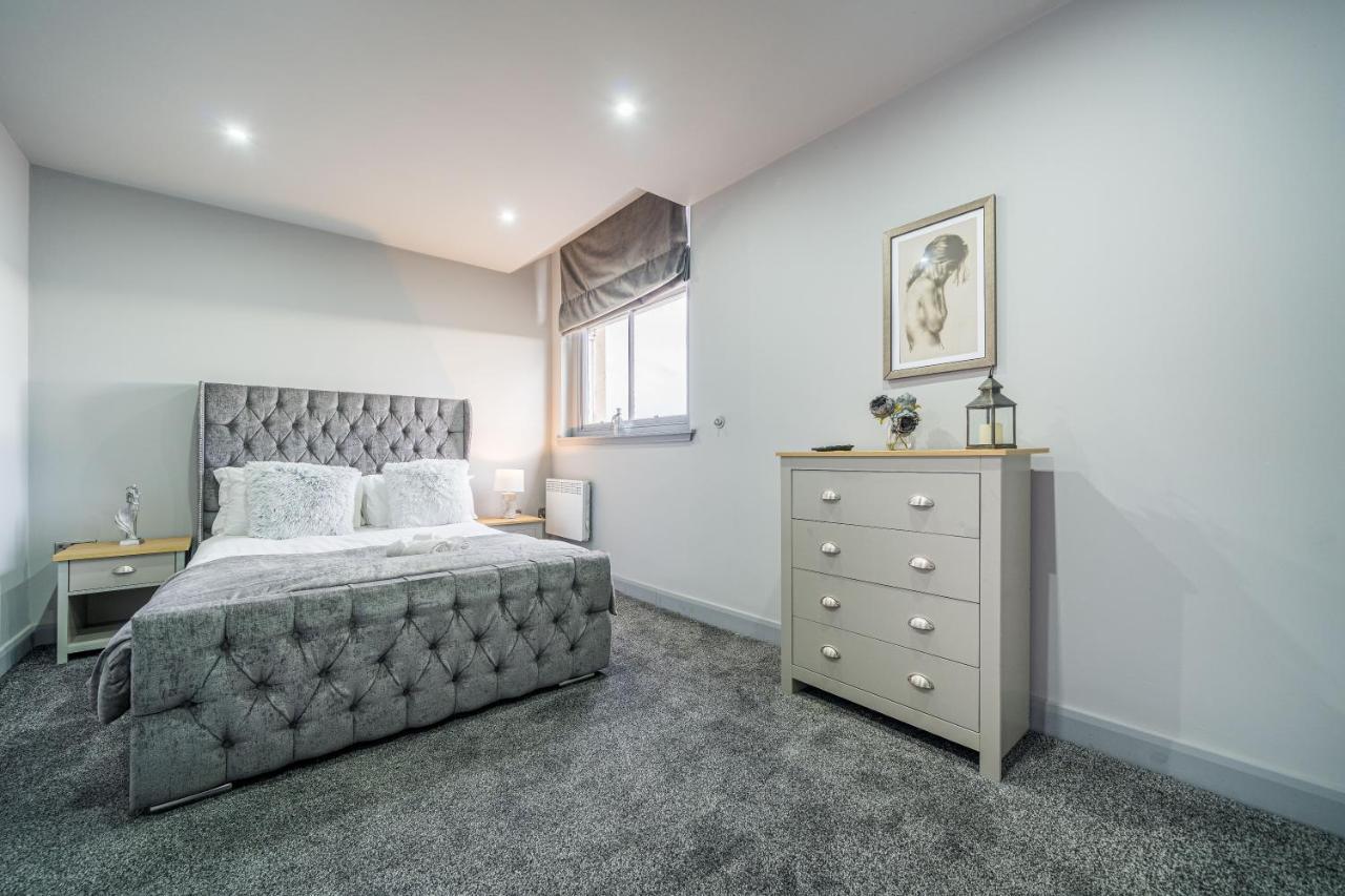 Hotl Aparts Huddersfield Central Room photo