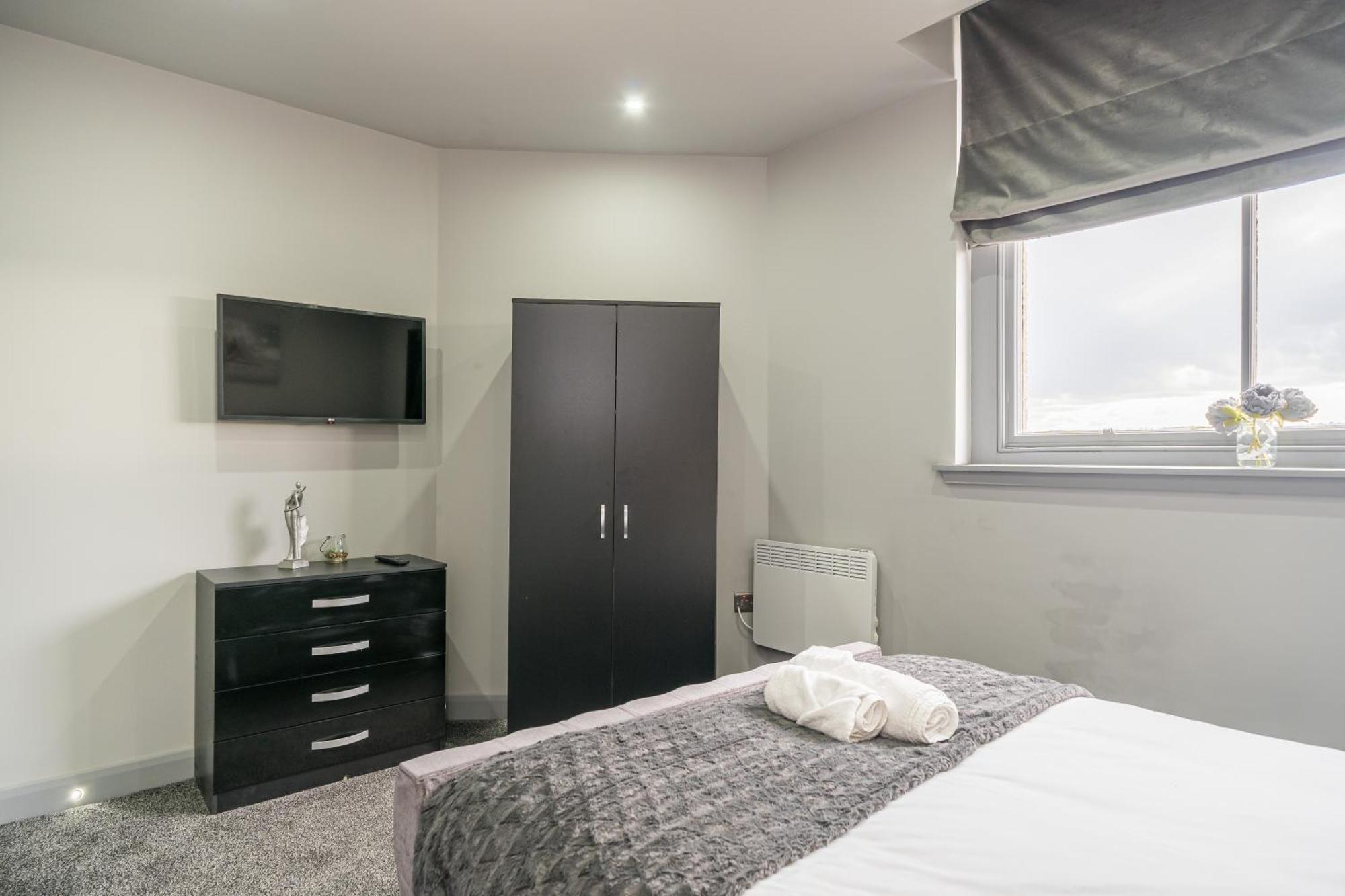 Hotl Aparts Huddersfield Central Room photo